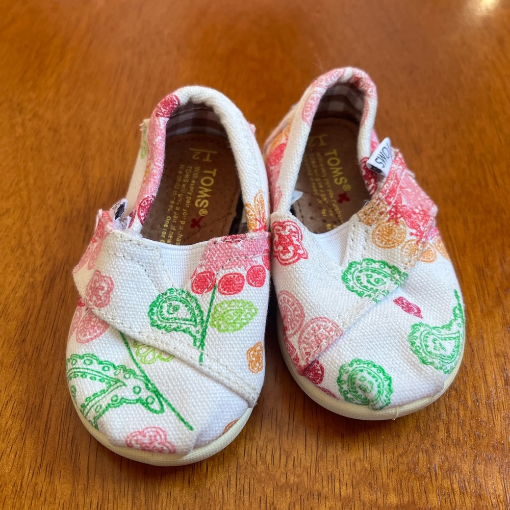 Toms paisley Velcro shoes